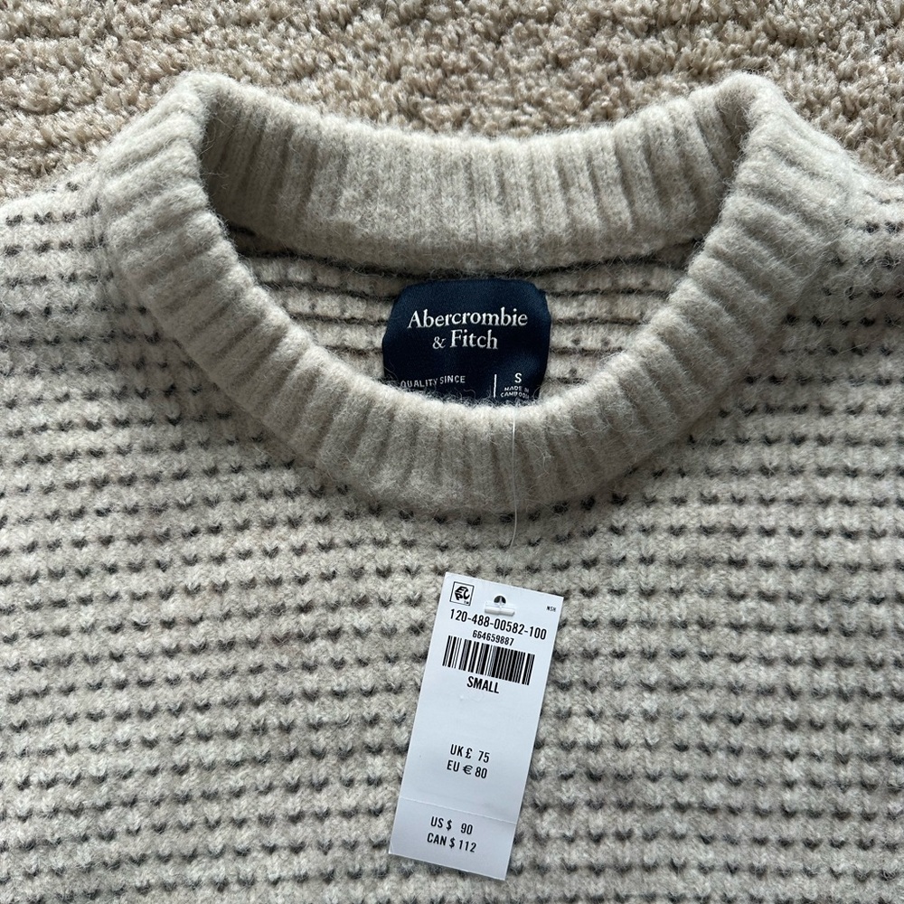 A&F Men's Essential Crew Sweater - Picture 8 of 9